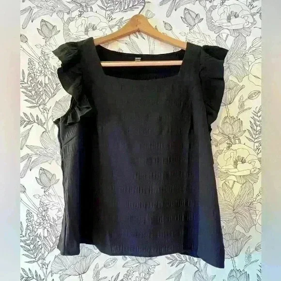 Black blouse with Ruffle Sleeves and Square Neck, Size XL - Picture 1 of 4